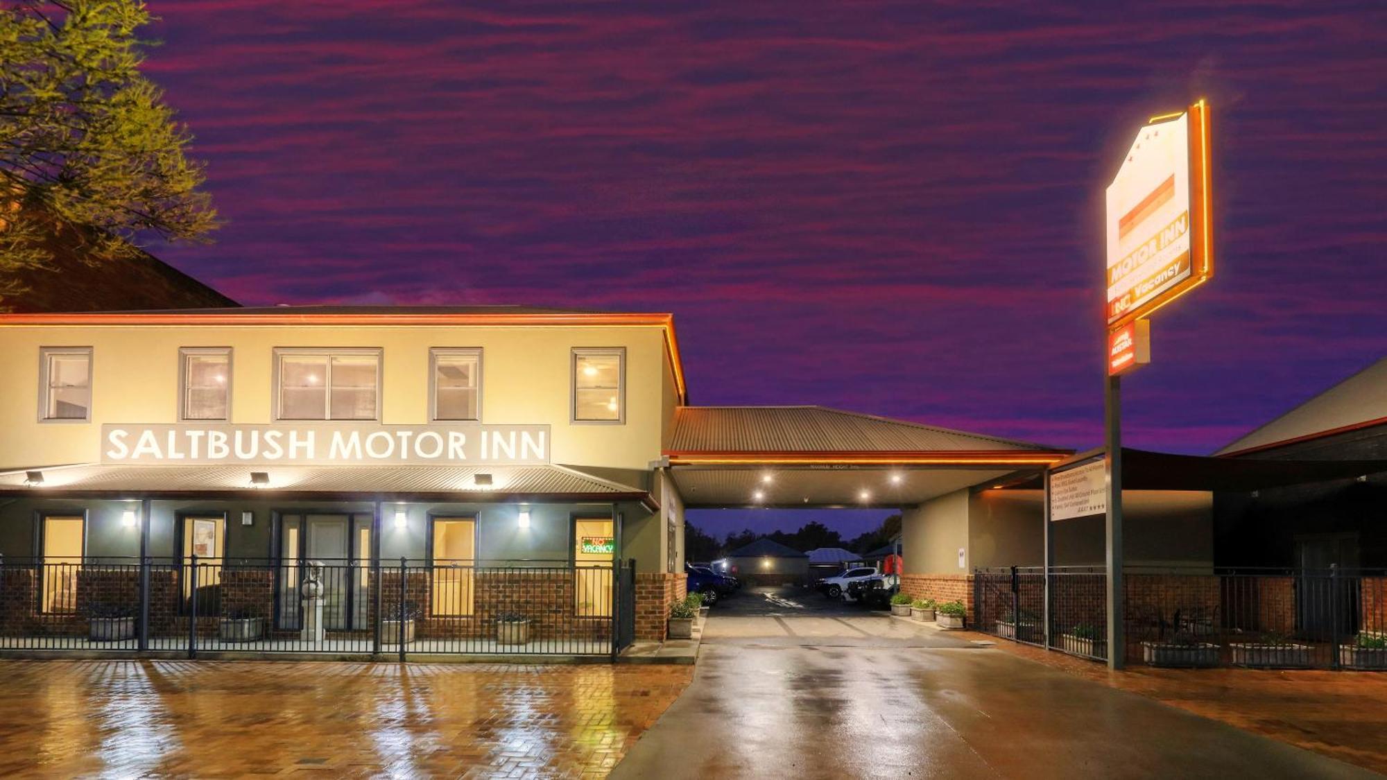 The Saltbush Motor Inn Hay Εξωτερικό φωτογραφία