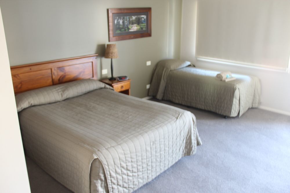 The Saltbush Motor Inn Hay Εξωτερικό φωτογραφία